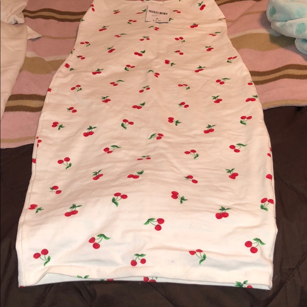 Dress - Picture 2 of 2